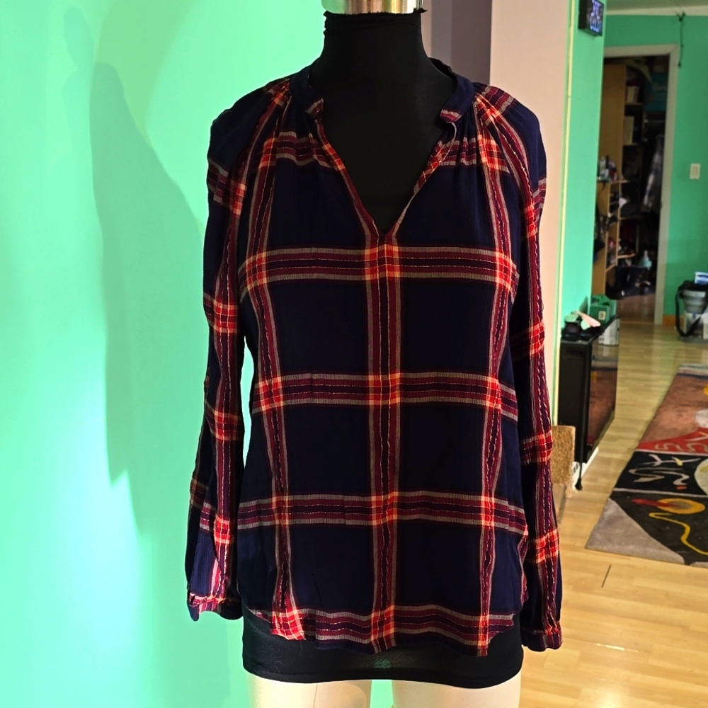 V-neck Lucky Brand Blouse, size M